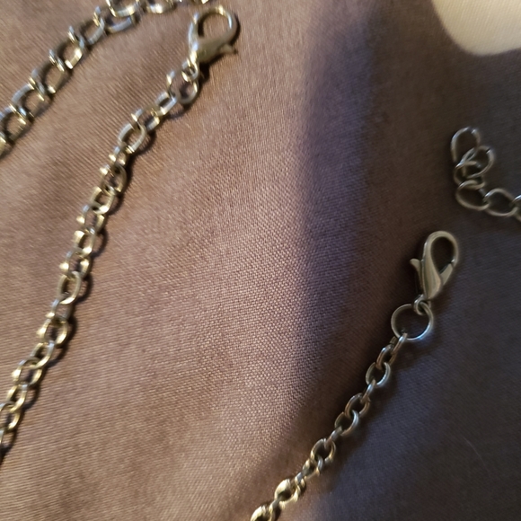 Costume jewelry sets - Picture 4 of 5